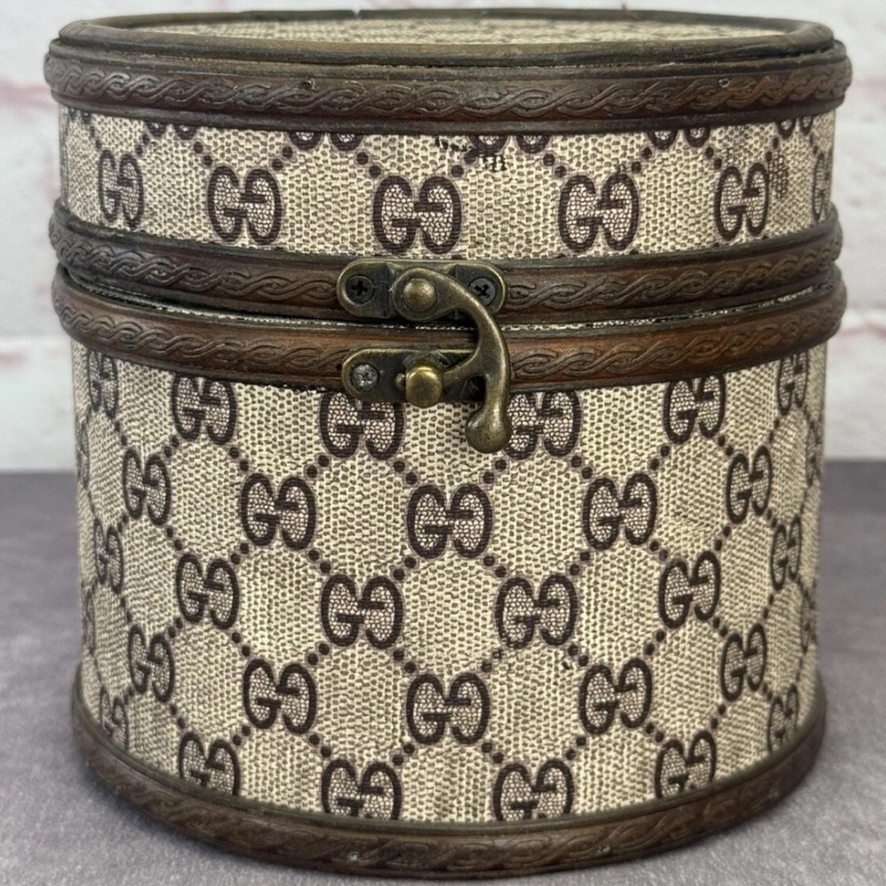 Authentic Gucci RARE Vintage COLLECTORS ITEM